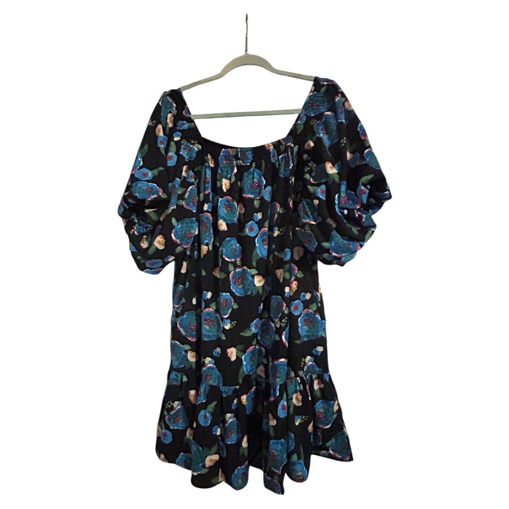 NWT L ee.some Floral Puff Sleeve Dress